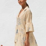 Oversize Skjortekjole med “CIAO” Print – Afslappet Middelhavslook