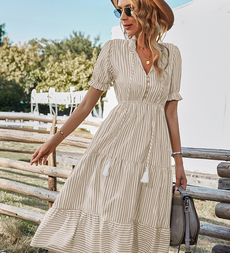 Strikket sommerkjole med knapper – Boheme stil